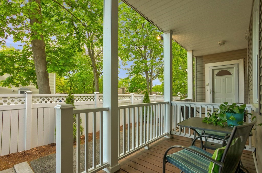 39 Chestnut Street, Unit 1L Stoneham, MA 02180 - Photo 3 of 35 Gallery Image 3