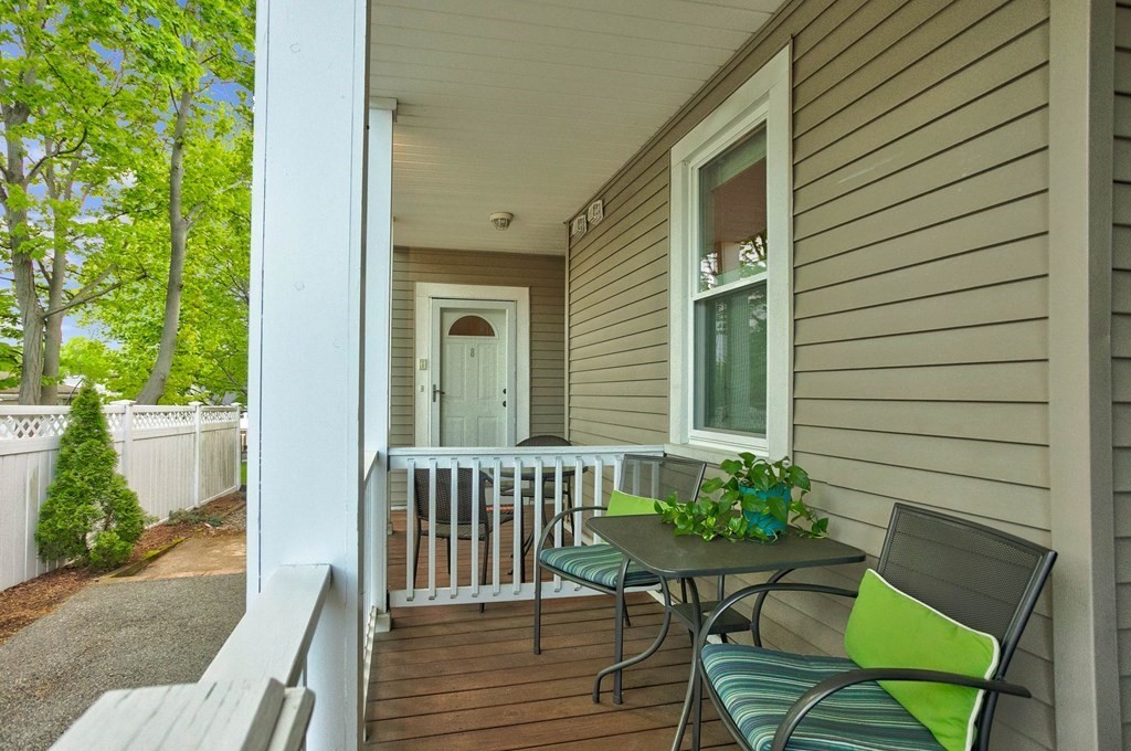 39 Chestnut Street, Unit 1L Stoneham, MA 02180 - Photo 5 of 35 Gallery Image 5