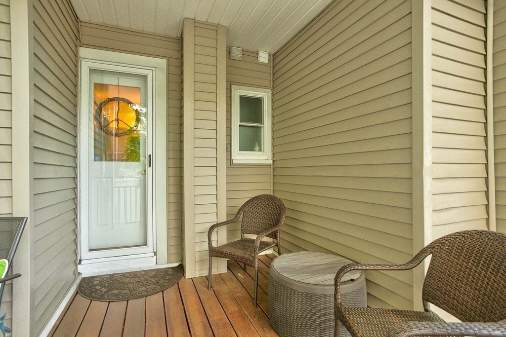 39 Chestnut Street, Unit 1L Stoneham, MA 02180 - Photo 6 of 35 Gallery Image 6