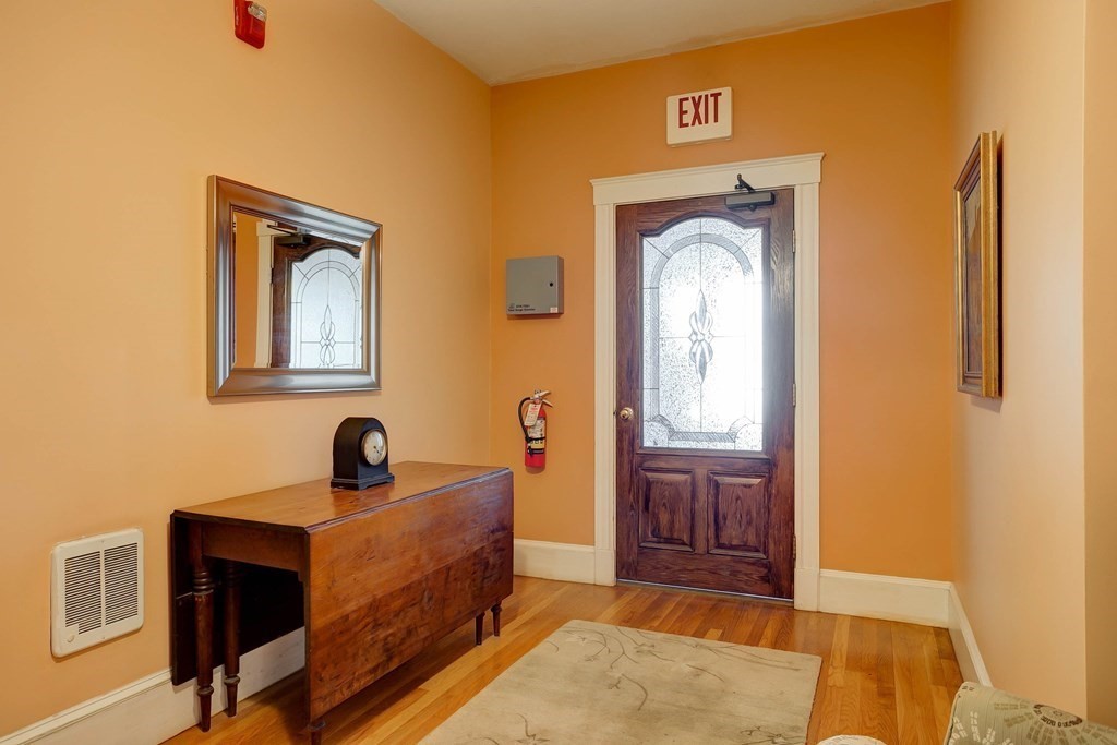39 Chestnut Street, Unit 1L Stoneham, MA 02180 - Photo 9 of 35 Gallery Image 9
