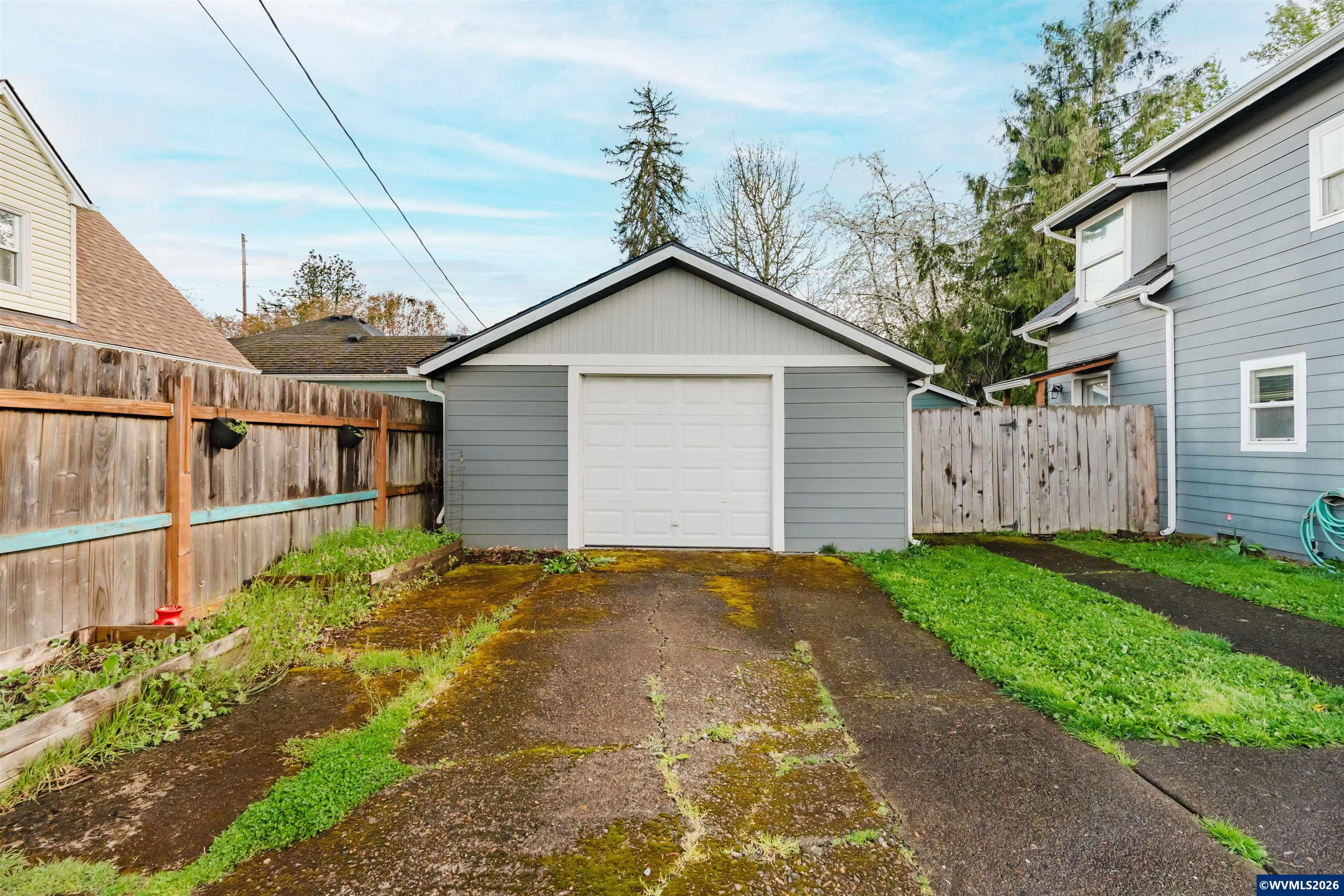 1620 Southwest 16th Avenue Albany, OR 97321 - Photo 4 of 31