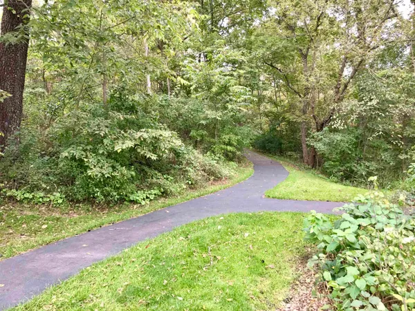 $200,000 | 23 Oak Glen Drive, Galena, IL 61036