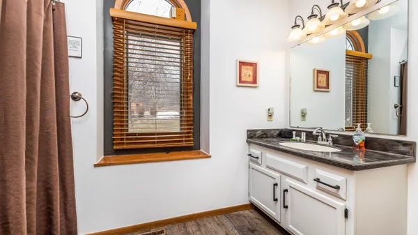 $214,000 | 23 Oak Glen Drive, Galena, IL 61036