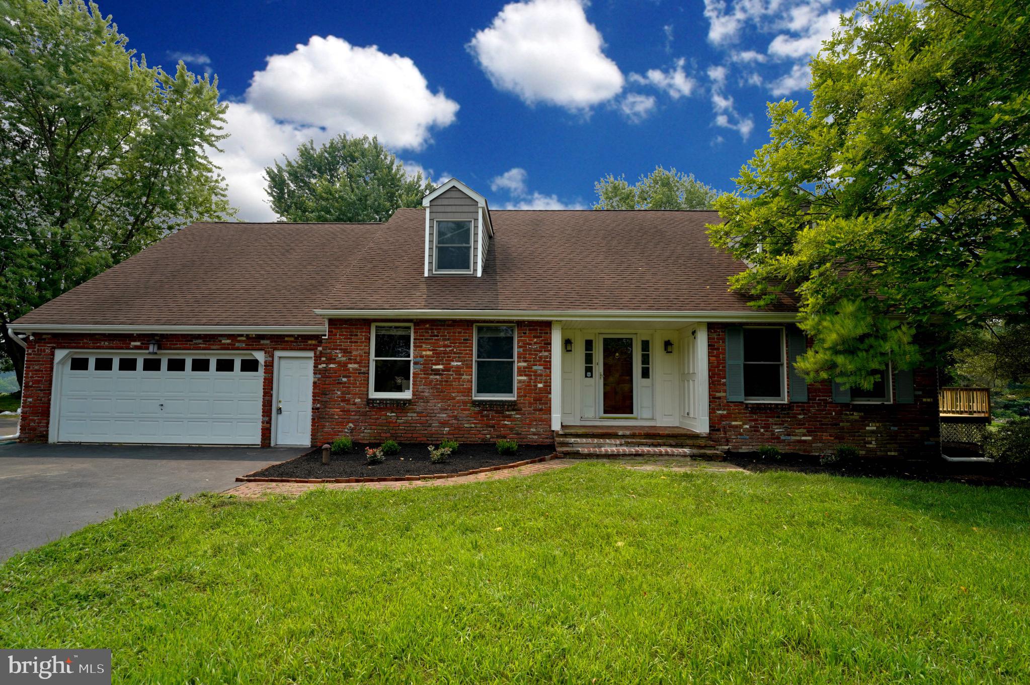 16 Extonville Road Hamilton, NJ 08620 - Photo 2 of 52