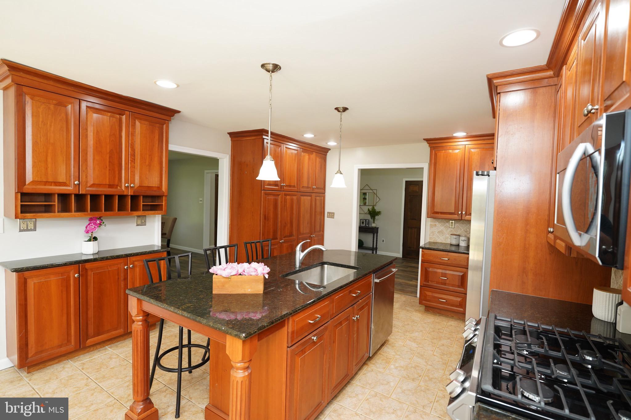 16 Extonville Road Hamilton, NJ 08620 - Photo 15 of 52