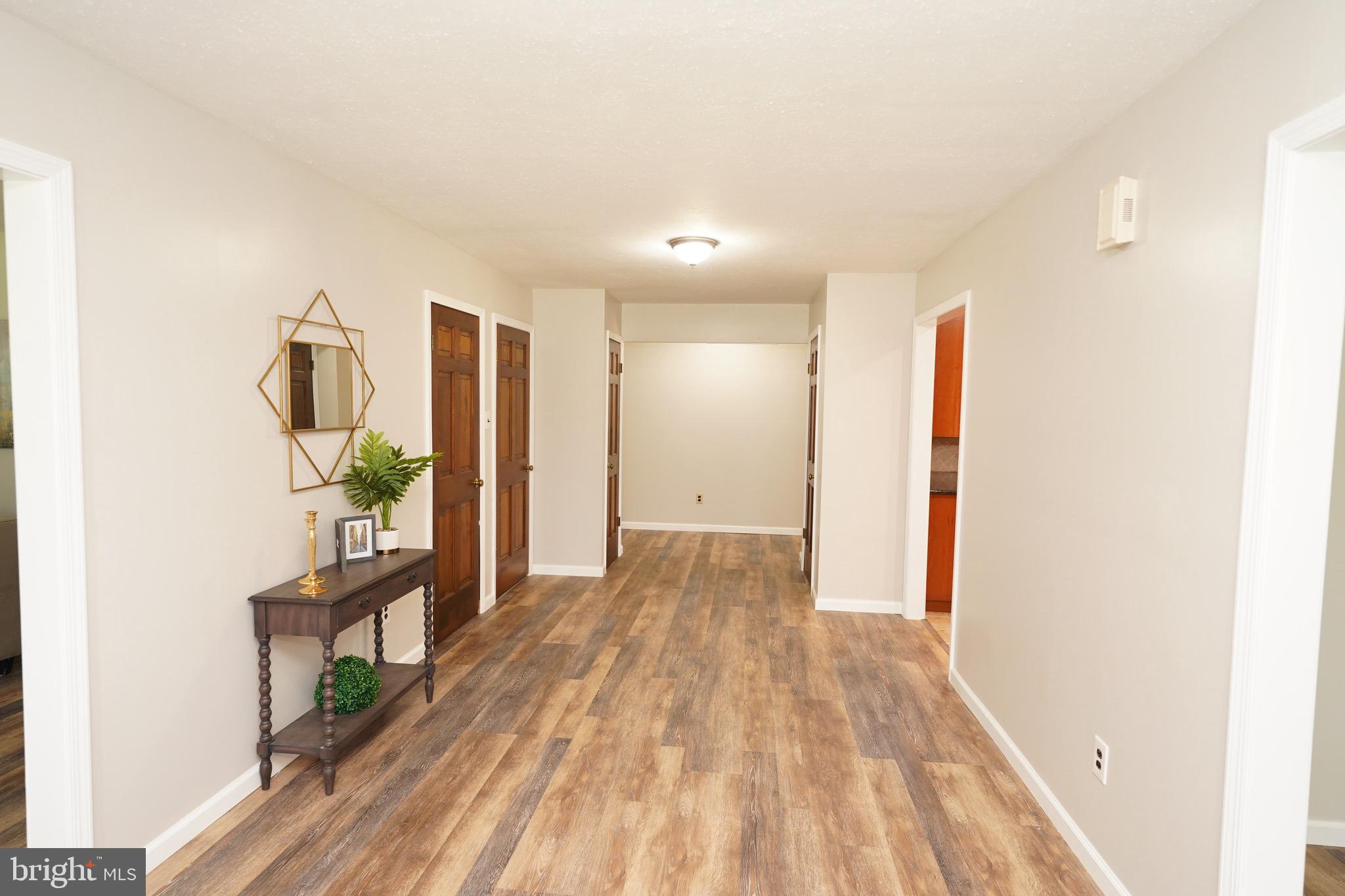 16 Extonville Road Hamilton, NJ 08620 - Photo 4 of 52