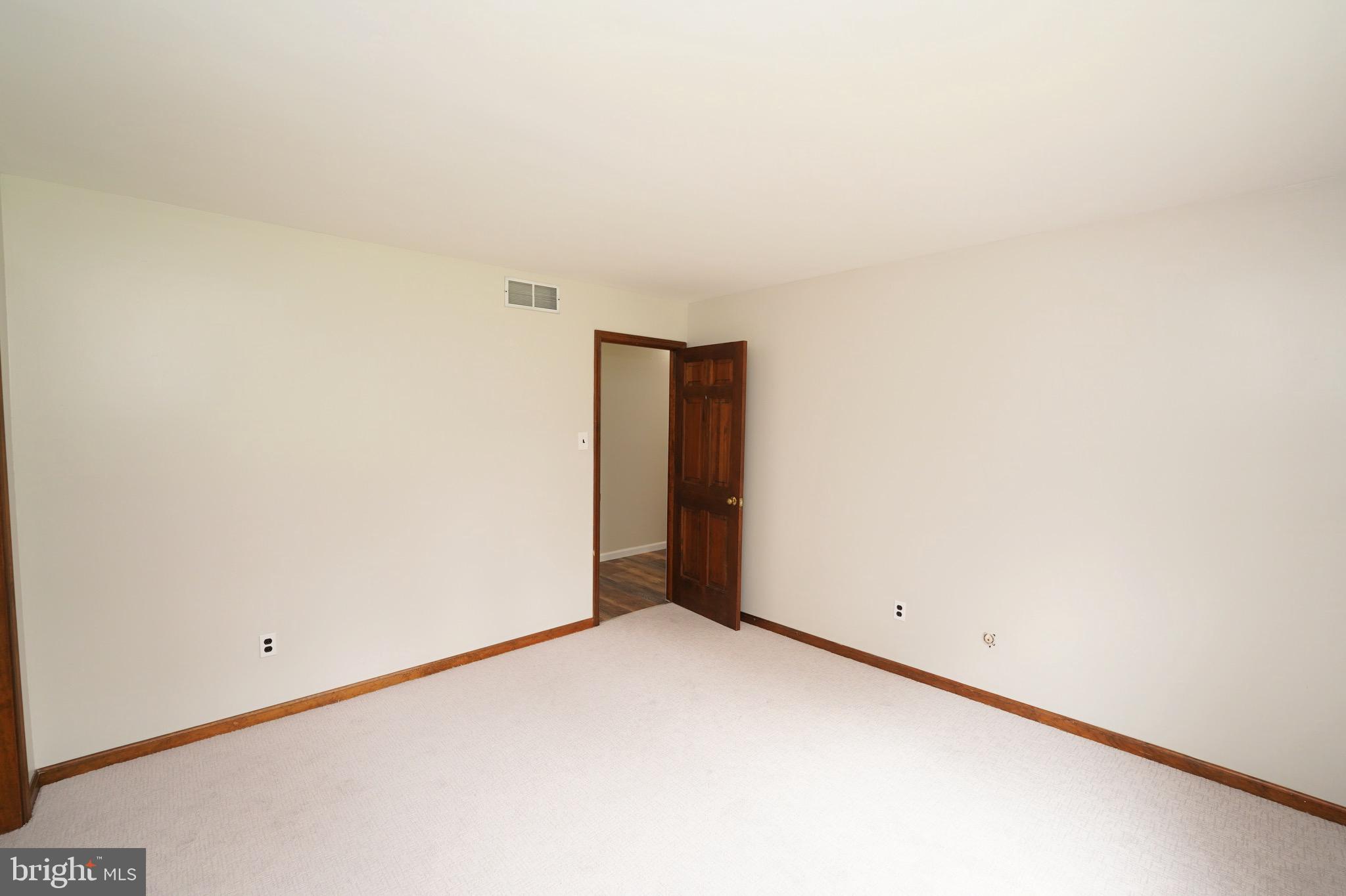 16 Extonville Road Hamilton, NJ 08620 - Photo 38 of 52