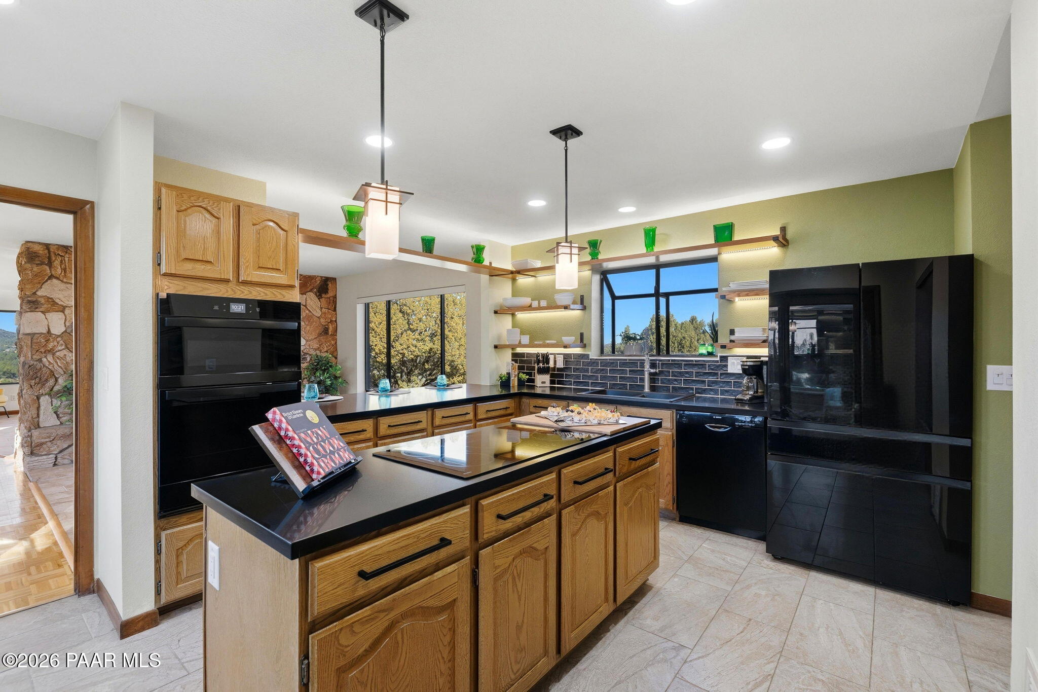 220 High Chaparral Loop Prescott, AZ 86303 - Photo 18 of 43 17-Kitchen (3)