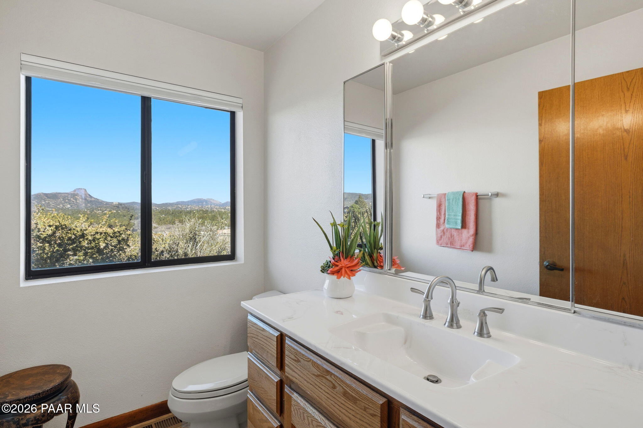 220 High Chaparral Loop Prescott, AZ 86303 - Photo 24 of 43 23-Primary Bathroom (2)