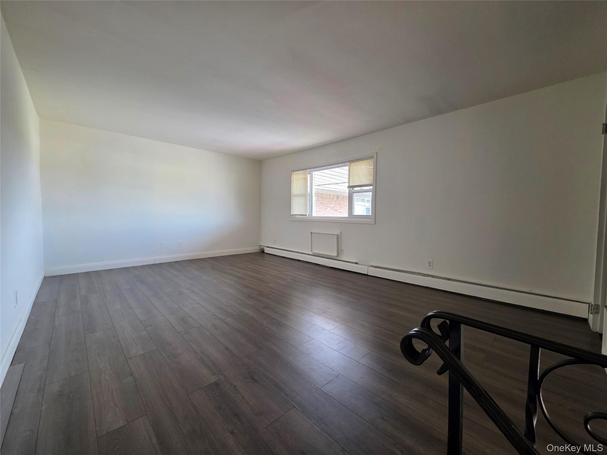 41 Quebec Road, Unit 3 Island Park, NY 11558 - Photo 4 of 9