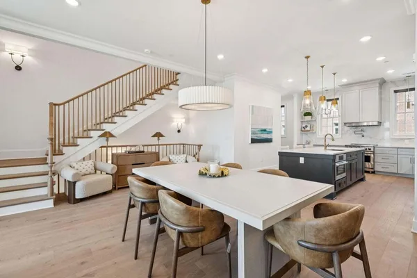 $20,000 | 372 Broad Street, Charleston, SC 29401