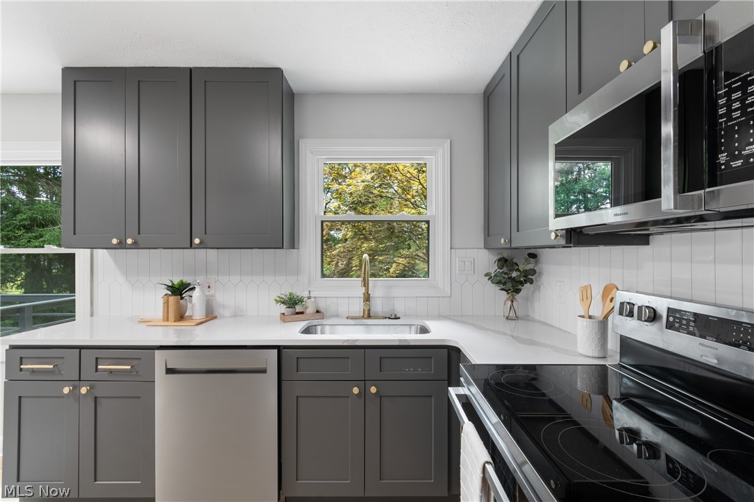 7202 Kingsview Road Northfield, OH 44067 - Photo 14 of 39 Gallery Image 14