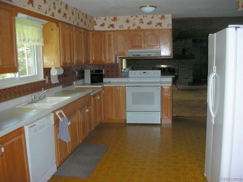 5005 Brigham Road Goodrich, MI 48438 - Photo 7 of 19 DSCN5538.jpg