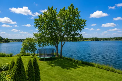 $2,795,000 | 3396 Kings Point Road, Excelsior, MN 55331