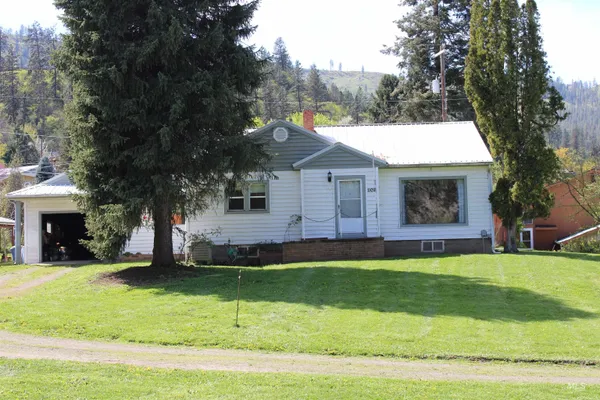$295,000 | 1109 3rd Street, Kamiah, ID 83536