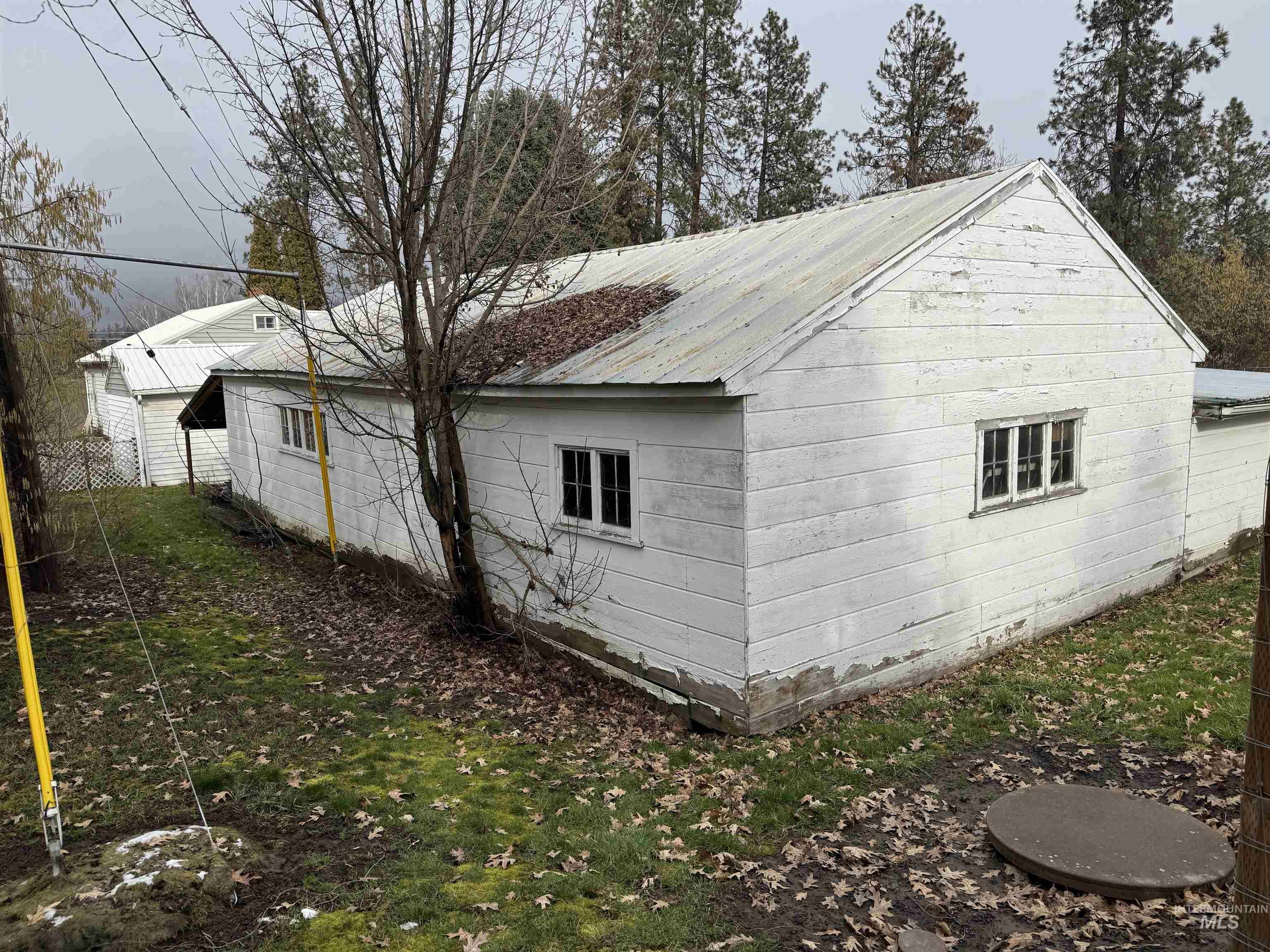 1109 3rd Street Kamiah, ID 83536 - Photo 4 of 17 View of outbuilding