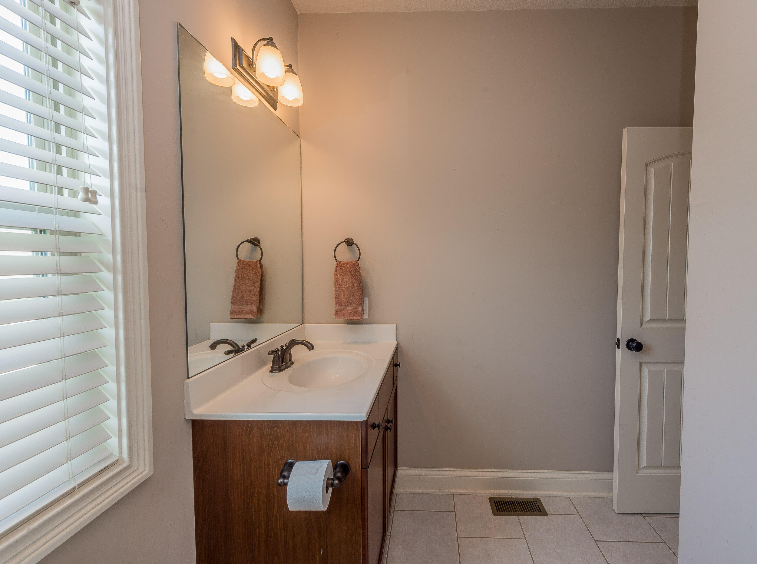 552 Walkers Bend Road Gray, TN 37615 - Photo 35 of 59 Bathroom