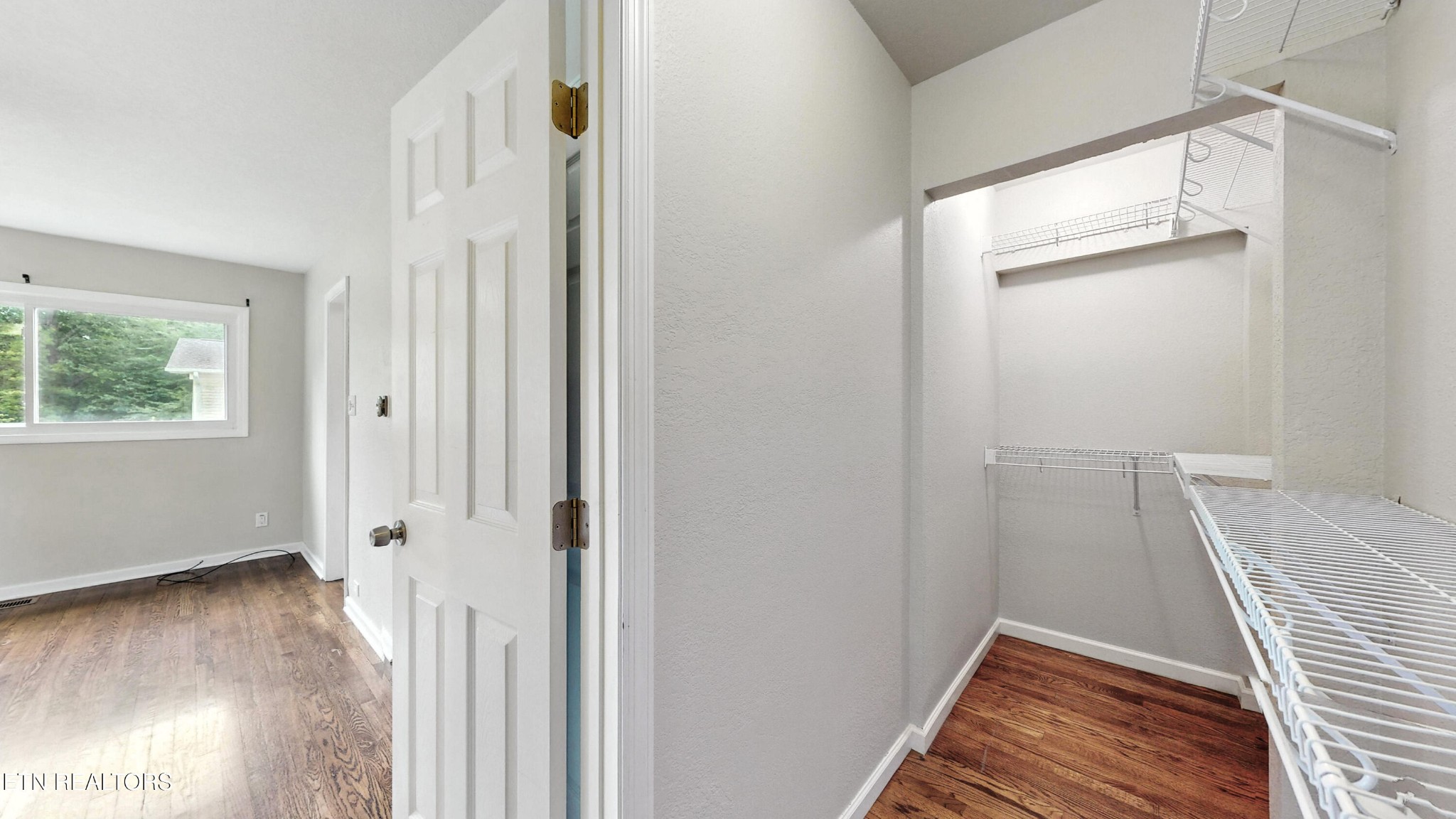 110 Ogden Circle Oak Ridge, TN 37830 - Photo 15 of 50 a view of a hallway with wooden floor and staircase