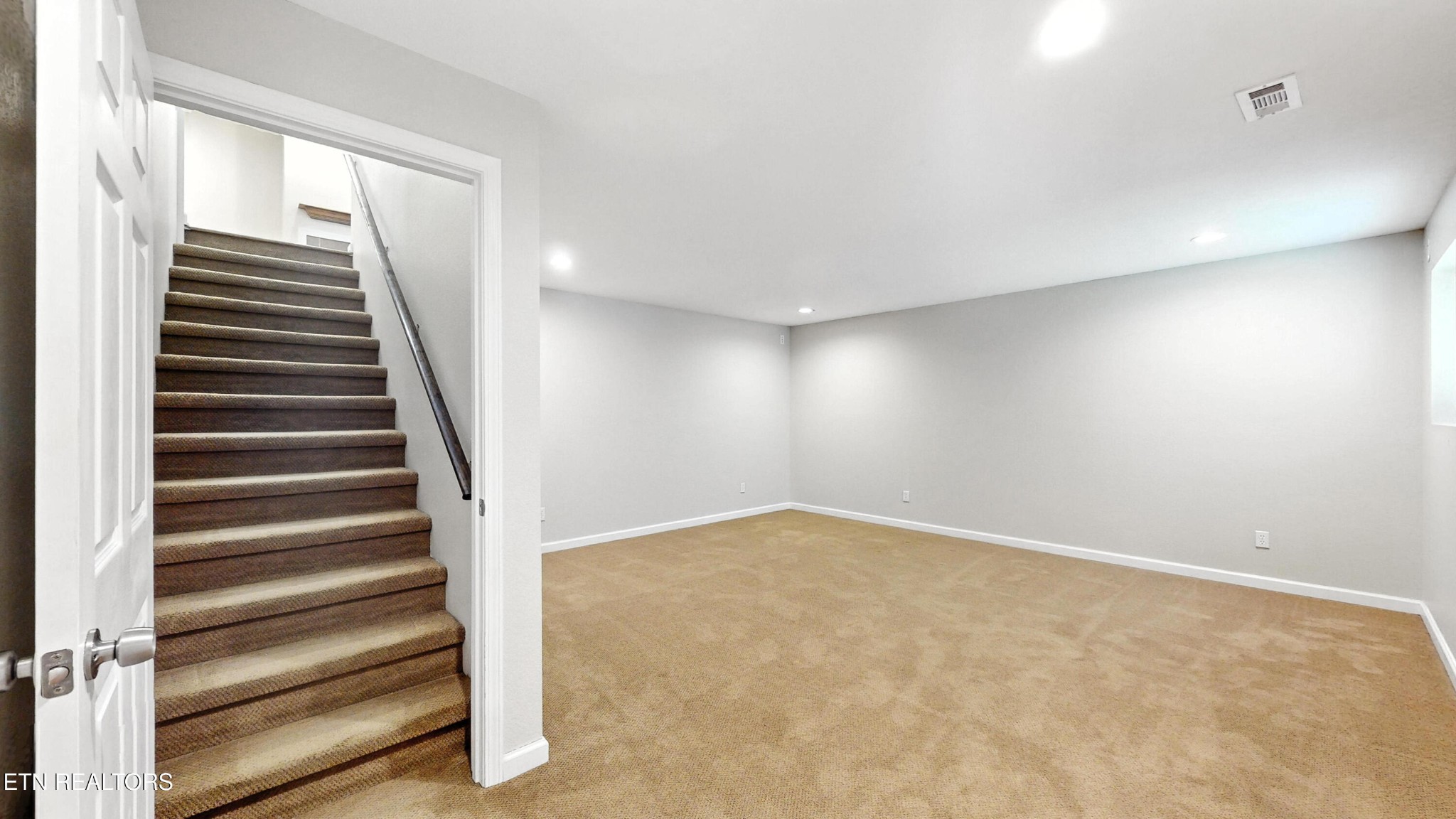 110 Ogden Circle Oak Ridge, TN 37830 - Photo 24 of 50 wooden floor in an empty room with a window