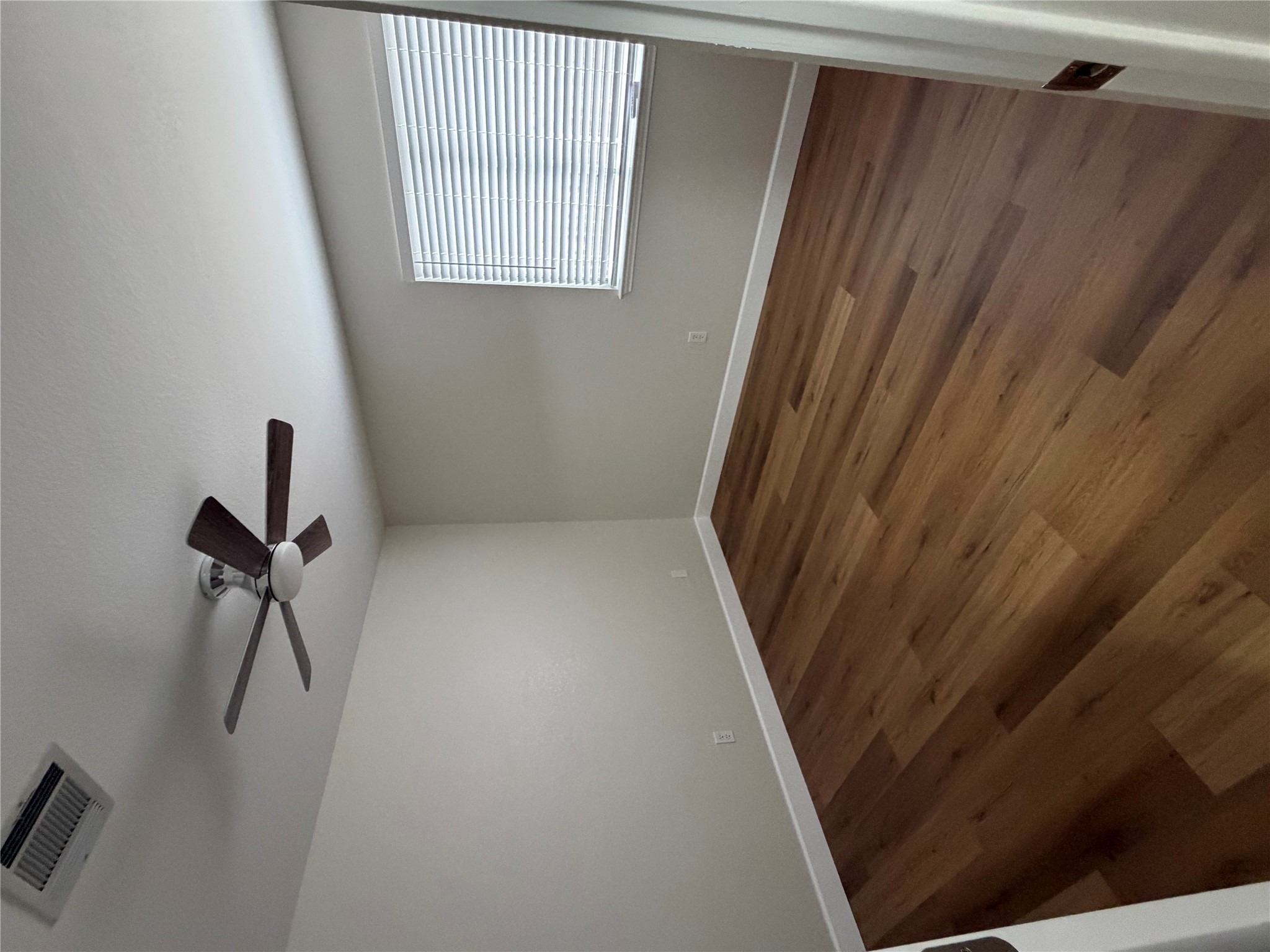 4604 Ramies Run Austin, TX 78749 - Photo 26 of 38 Gleaming hardwood floors and a wide window define this versatile bedroom.
