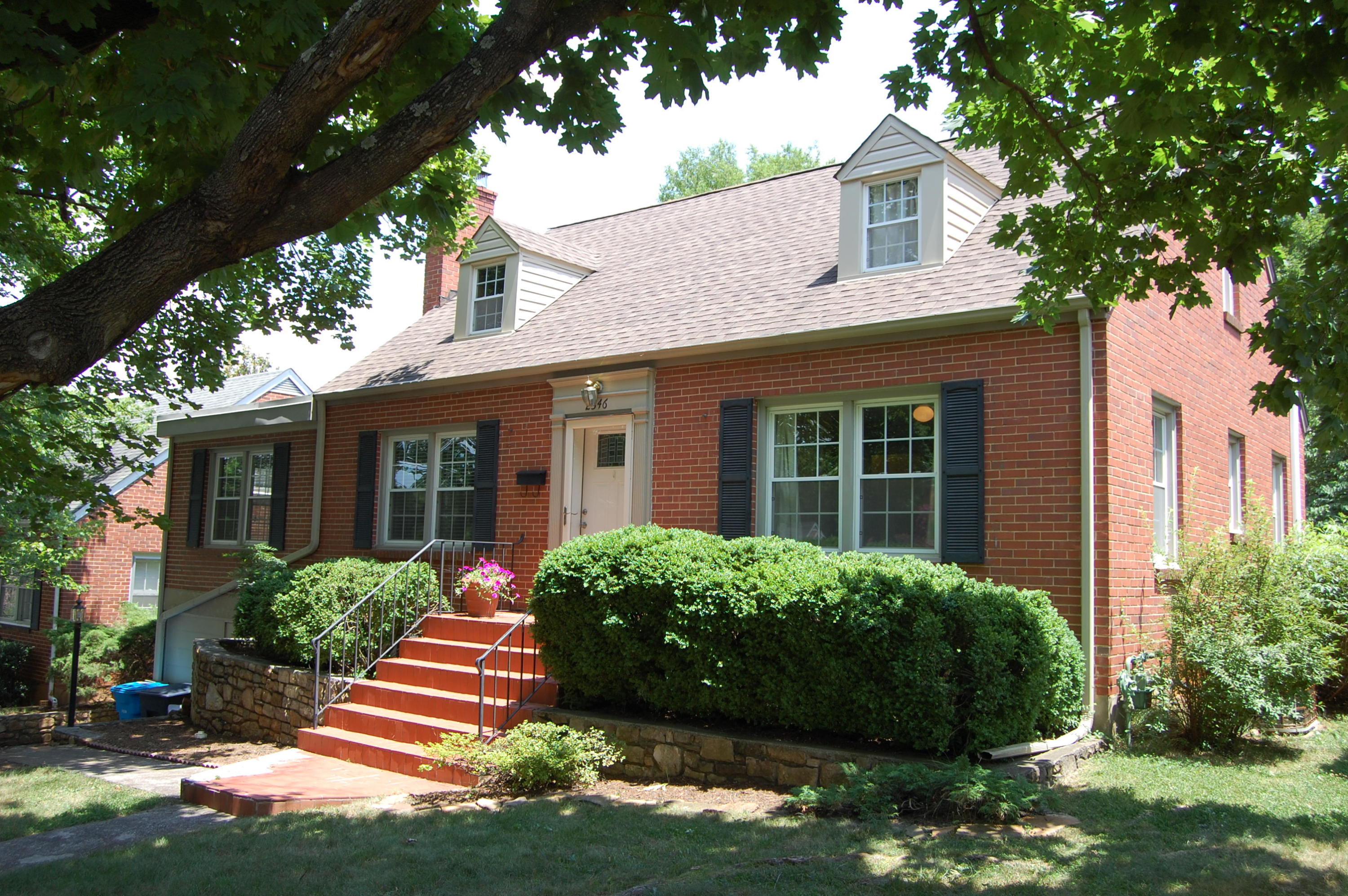 2346 Carlton Road Southwest Roanoke, VA 24015 - Photo 1 of 29 DSC_1787