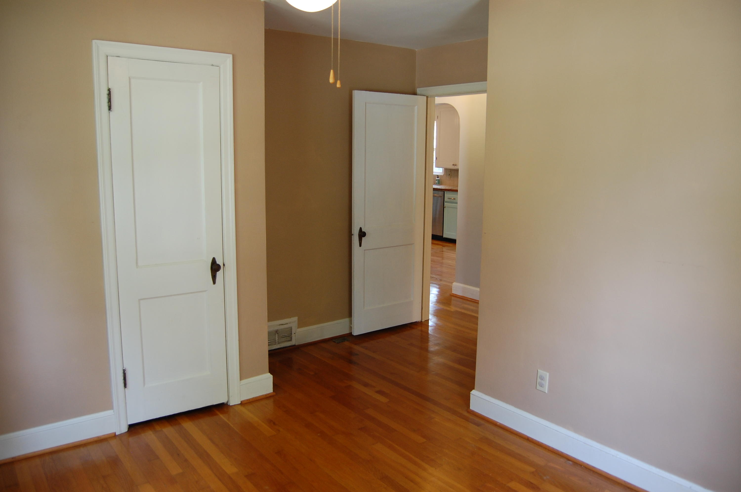 2346 Carlton Road Southwest Roanoke, VA 24015 - Photo 11 of 29 DSC_1796