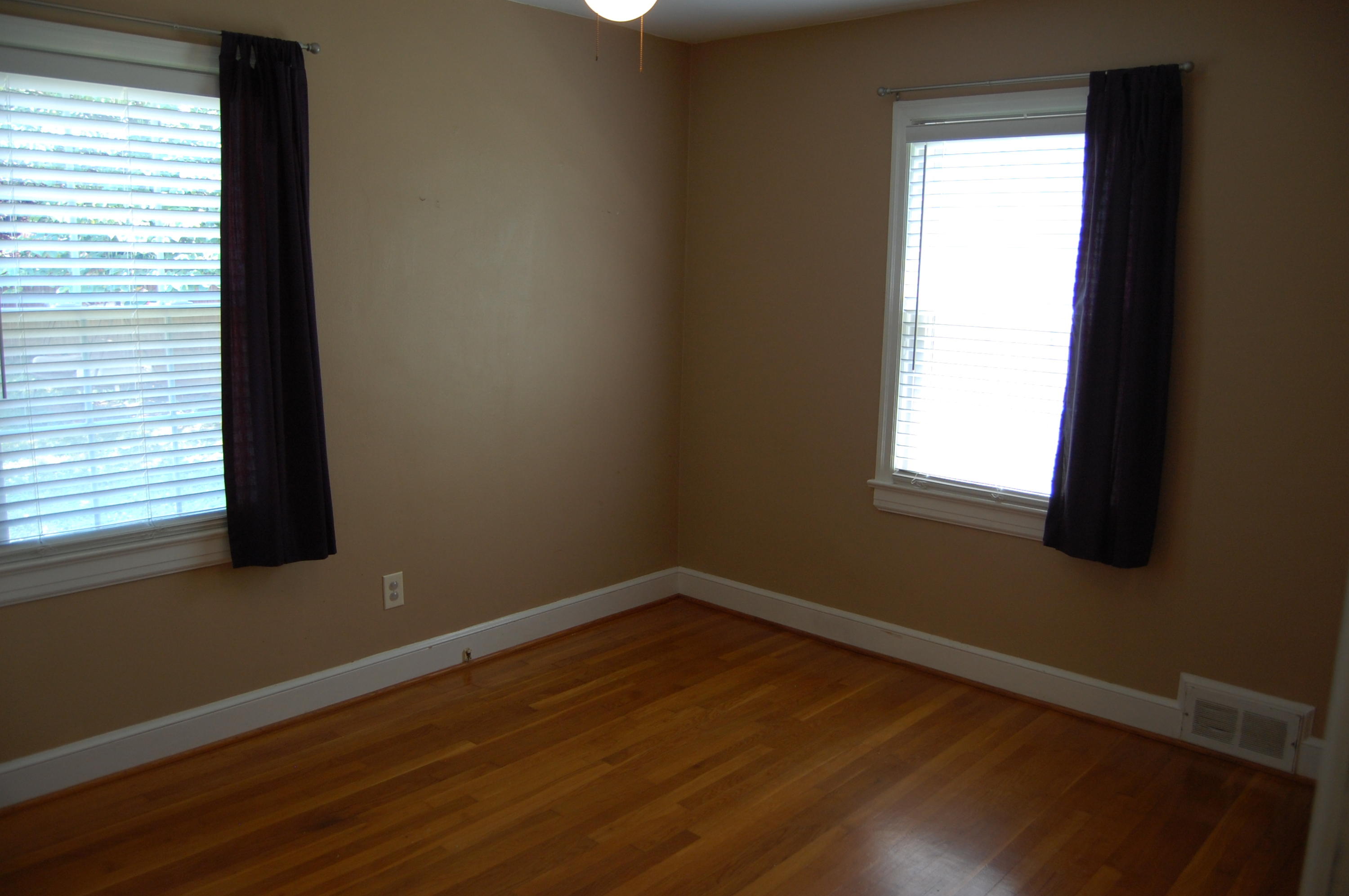 2346 Carlton Road Southwest Roanoke, VA 24015 - Photo 13 of 29 DSC_1798