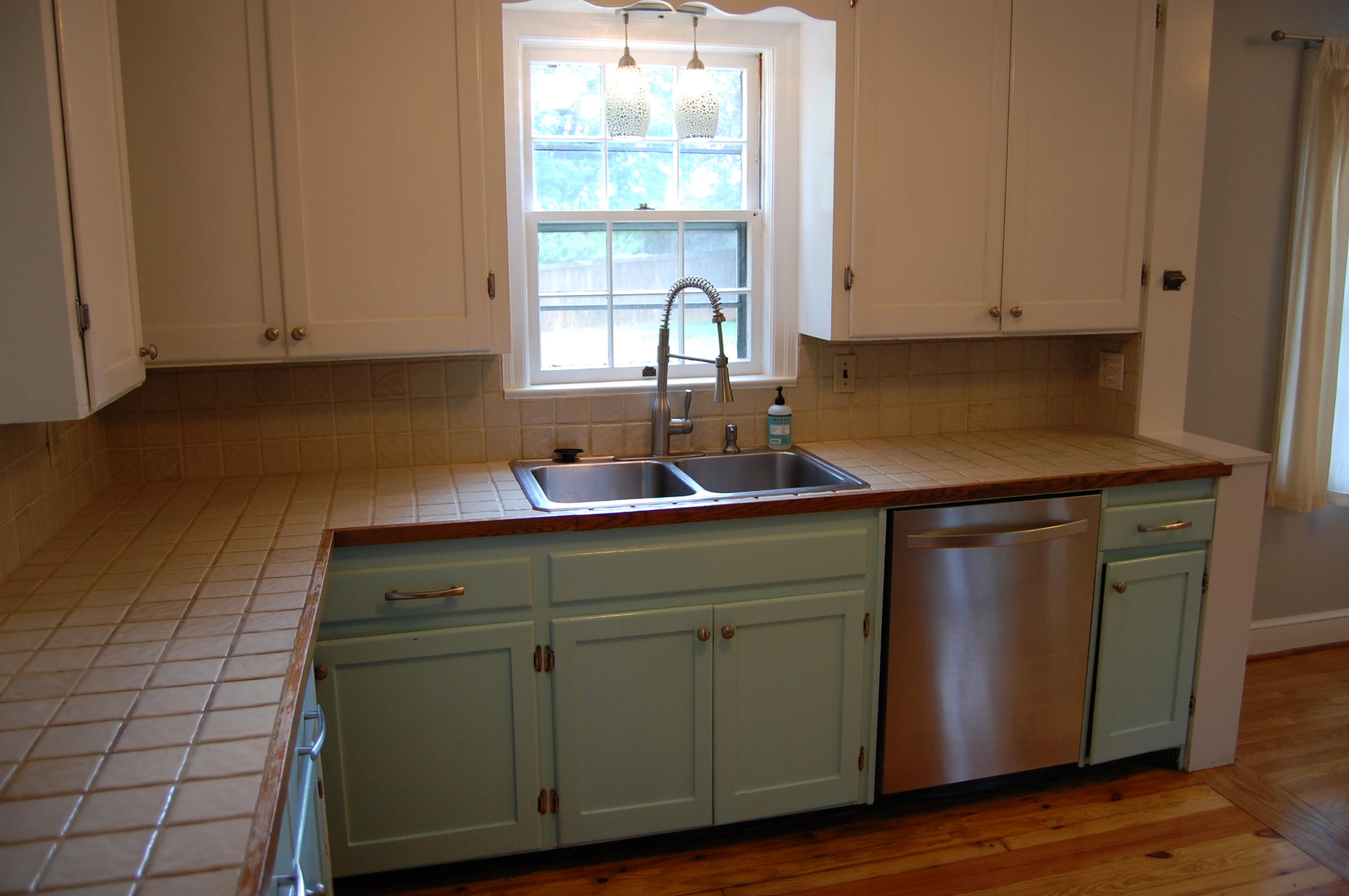 2346 Carlton Road Southwest Roanoke, VA 24015 - Photo 16 of 29 DSC_1801