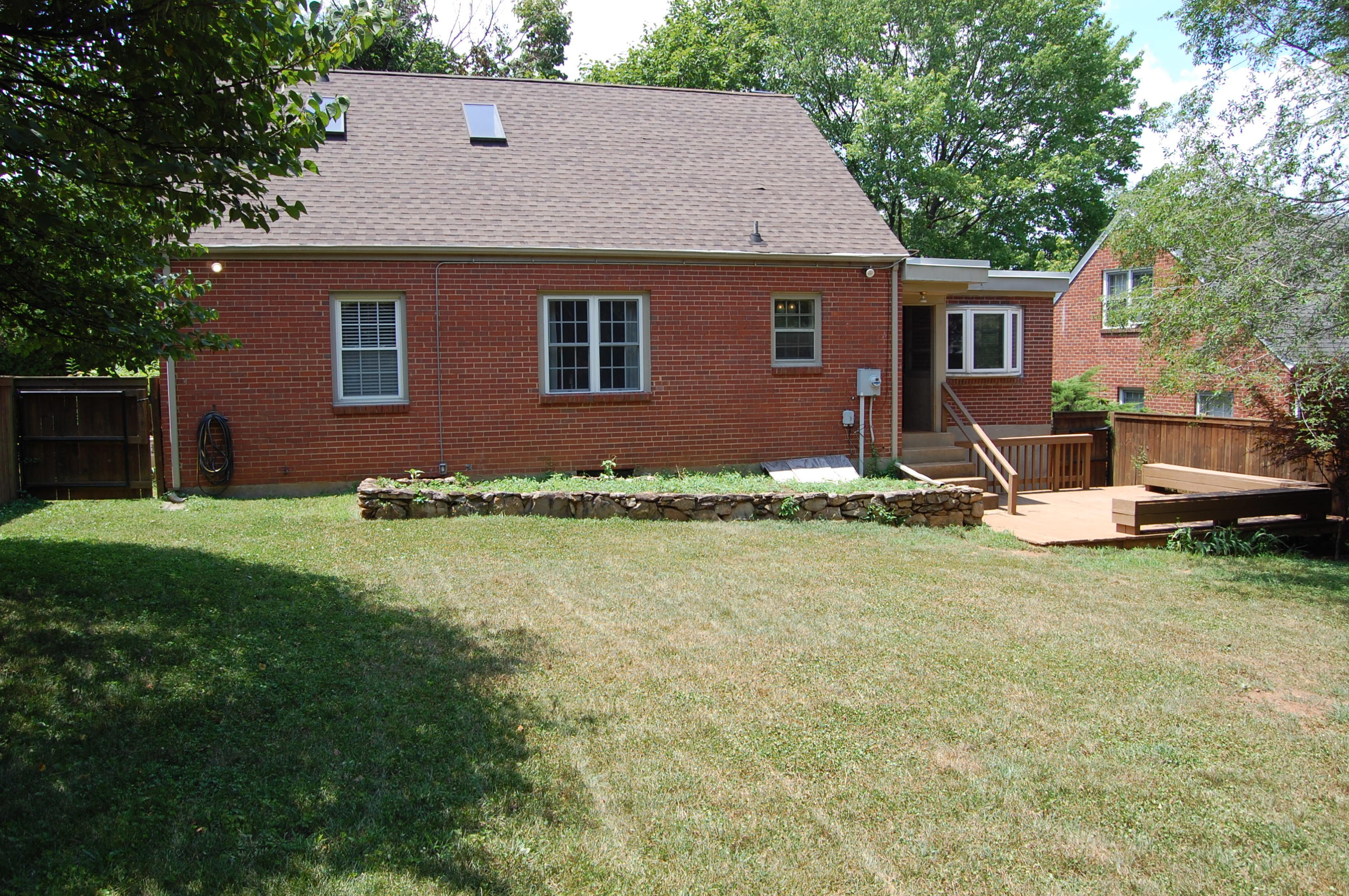 2346 Carlton Road Southwest Roanoke, VA 24015 - Photo 27 of 29 DSC_1814