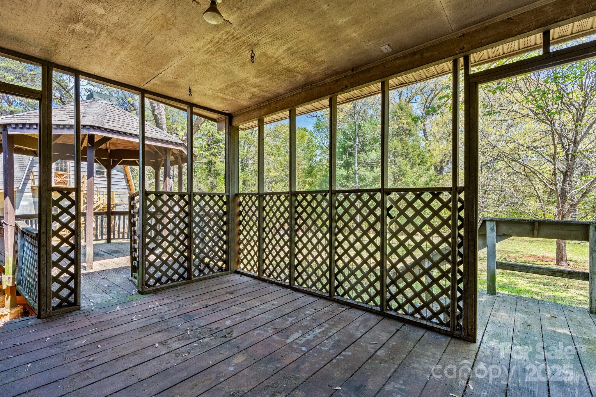 4067 Old Buff Road Hickory, NC 28602 - Photo 33 of 45 a view of a balcony