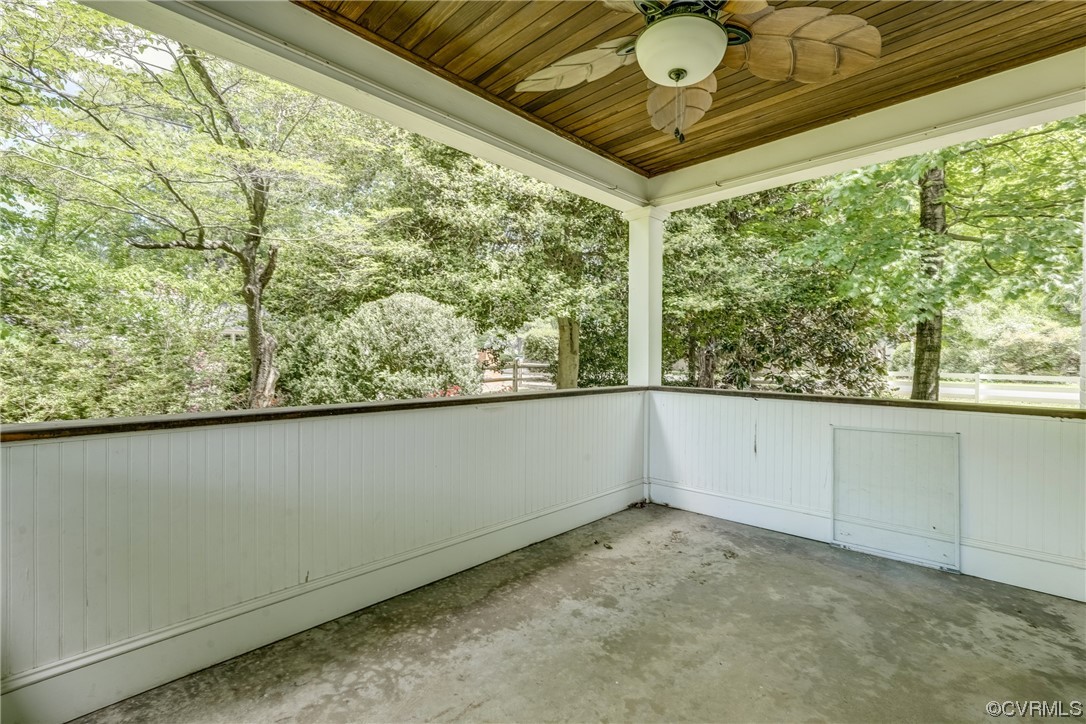 1802 Bremo Road Richmond, VA 23226 - Photo 34 of 50 a view of a room with a large window