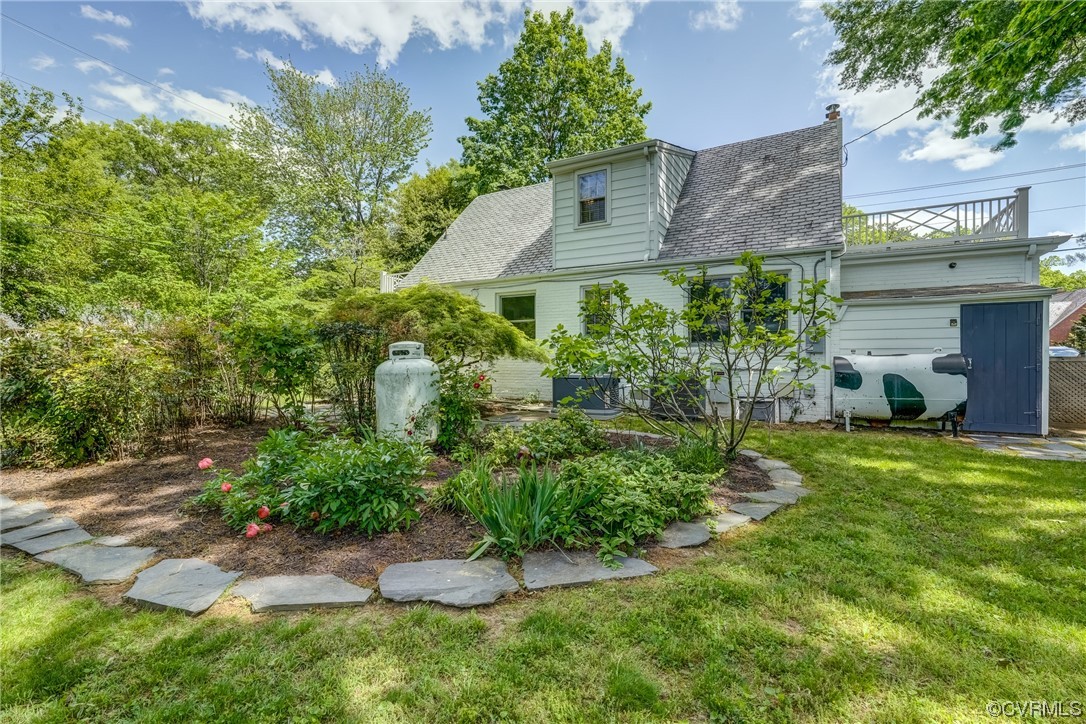 1802 Bremo Road Richmond, VA 23226 - Photo 45 of 50 a view of a back yard