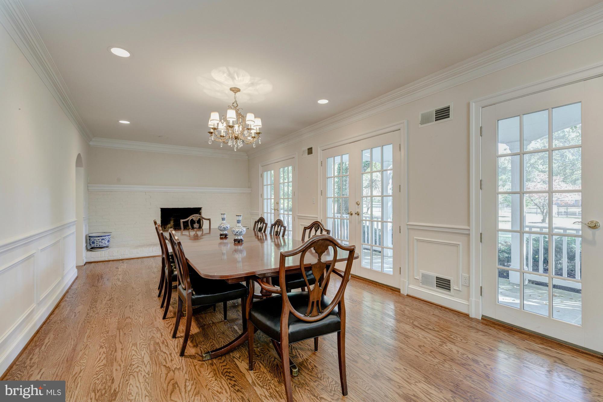 10110 Chapel Road Potomac, MD 20854 - Photo 4 of 26 Dining Room