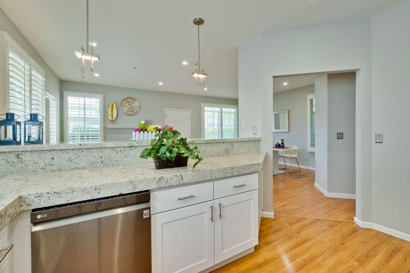 935 Old County Road, Unit 44 Belmont, CA 94002 - Photo 21 of 57