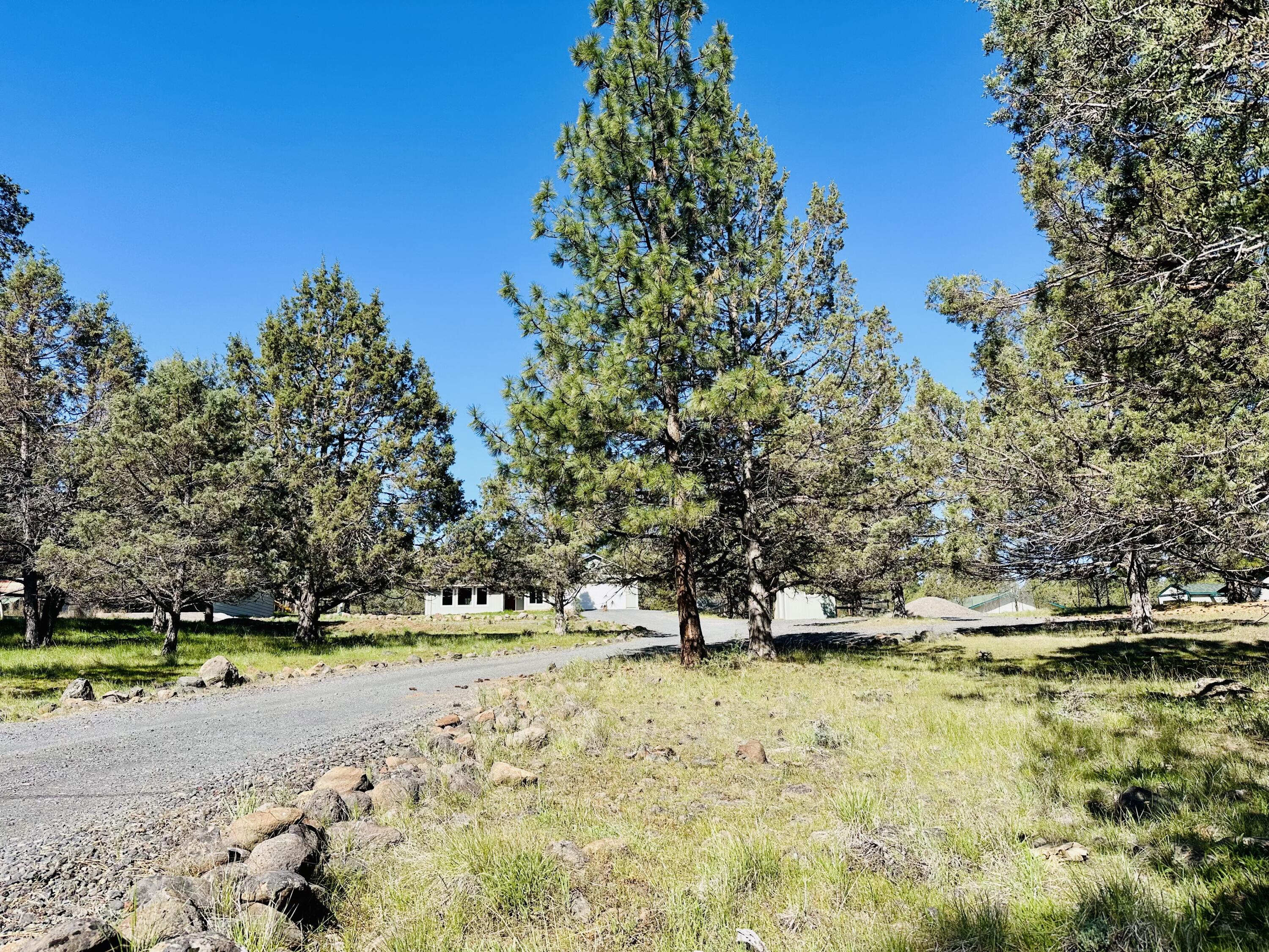 16524 Fieldcrest Road Klamath Falls, OR 97603 - Photo 50 of 58 IMG_9328