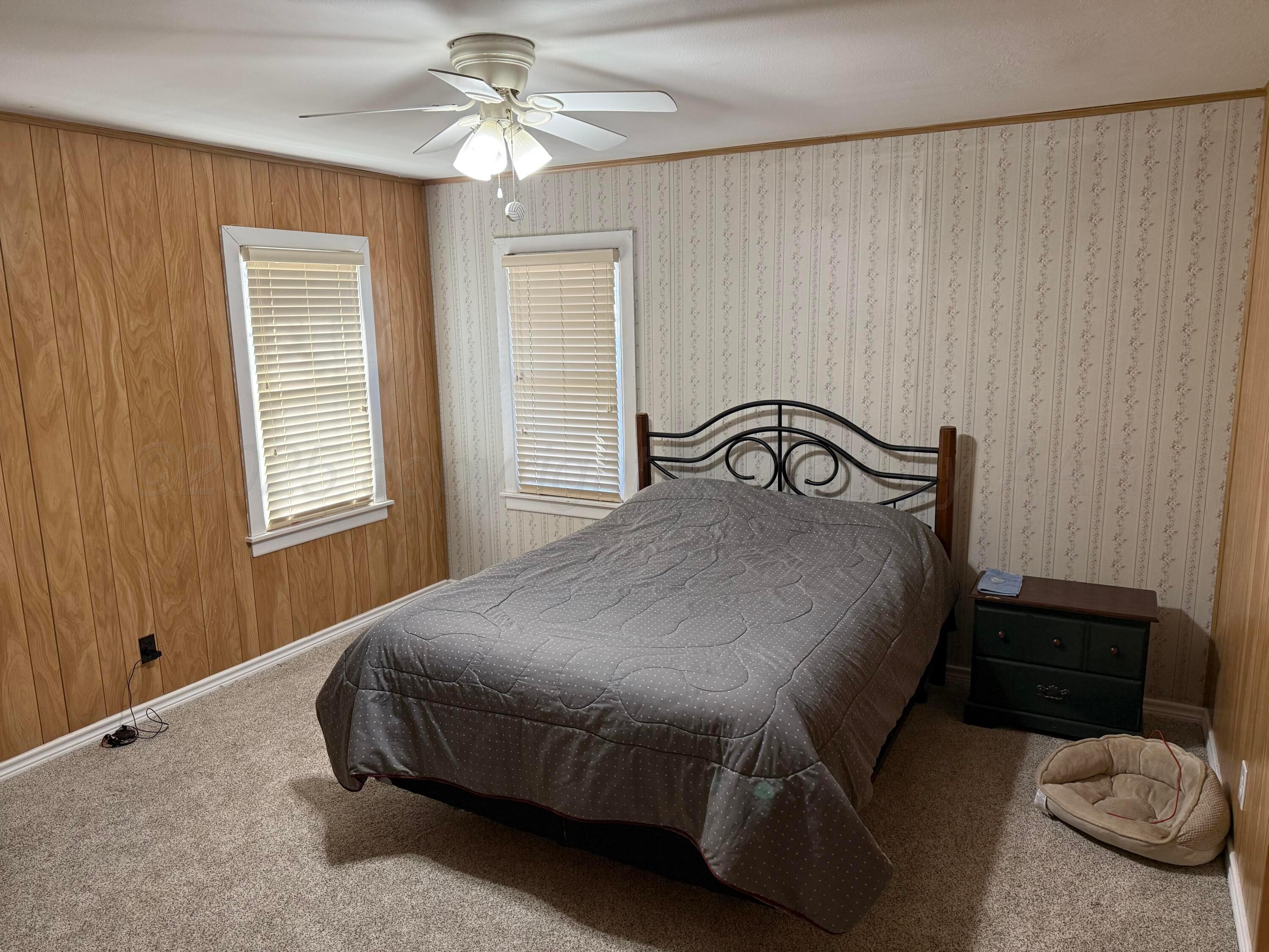 1915 Williston Street Pampa, TX 79065 - Photo 12 of 19 Main bedroom