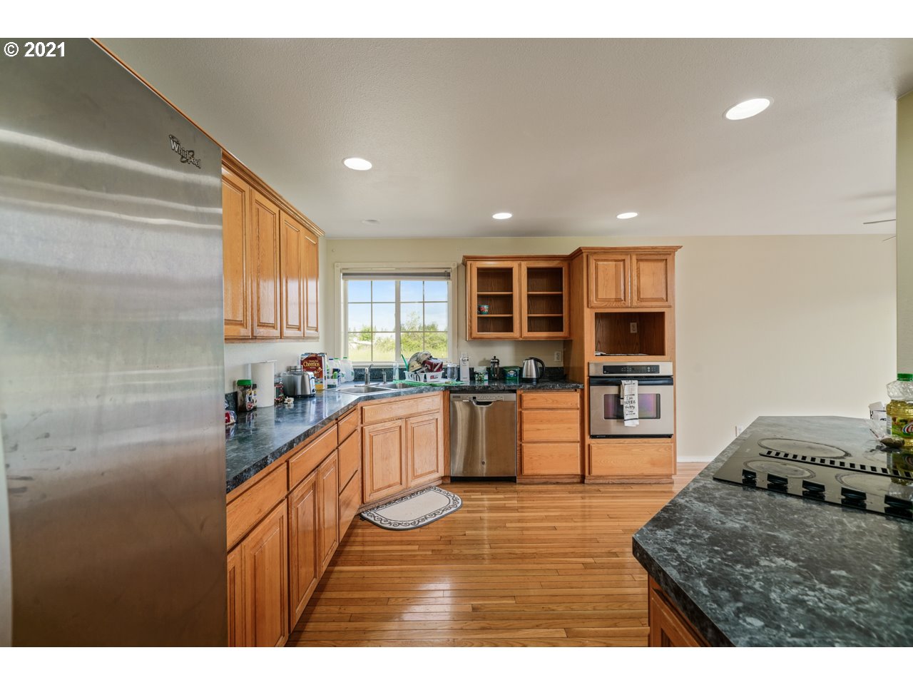 5275 Gaffin Road Southeast Salem, OR 97317 - Photo 14 of 31 Gallery Image 14
