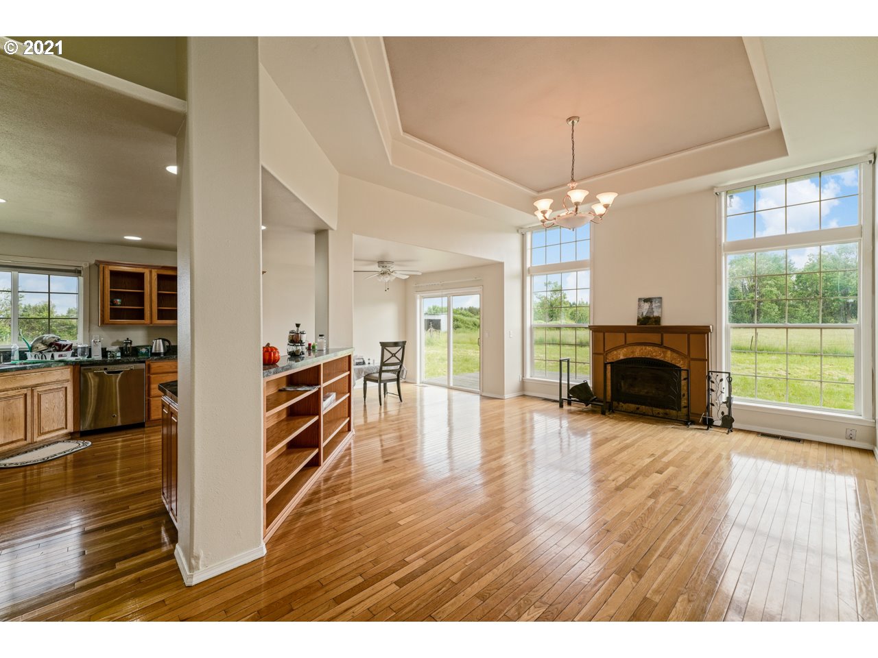 5275 Gaffin Road Southeast Salem, OR 97317 - Photo 10 of 31 Gallery Image 10