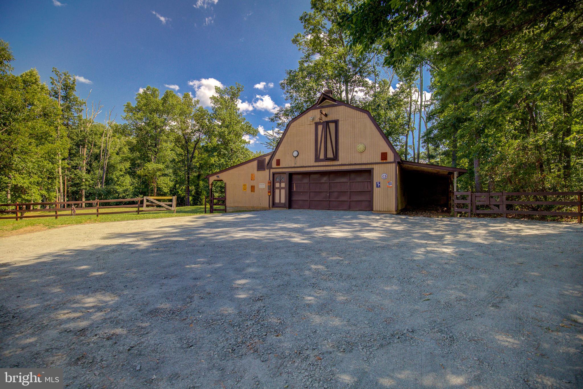 813 Blacks Hill Road Great Falls, VA 22066 - Photo 83 of 92 Barn for storage & horses if you prefer!