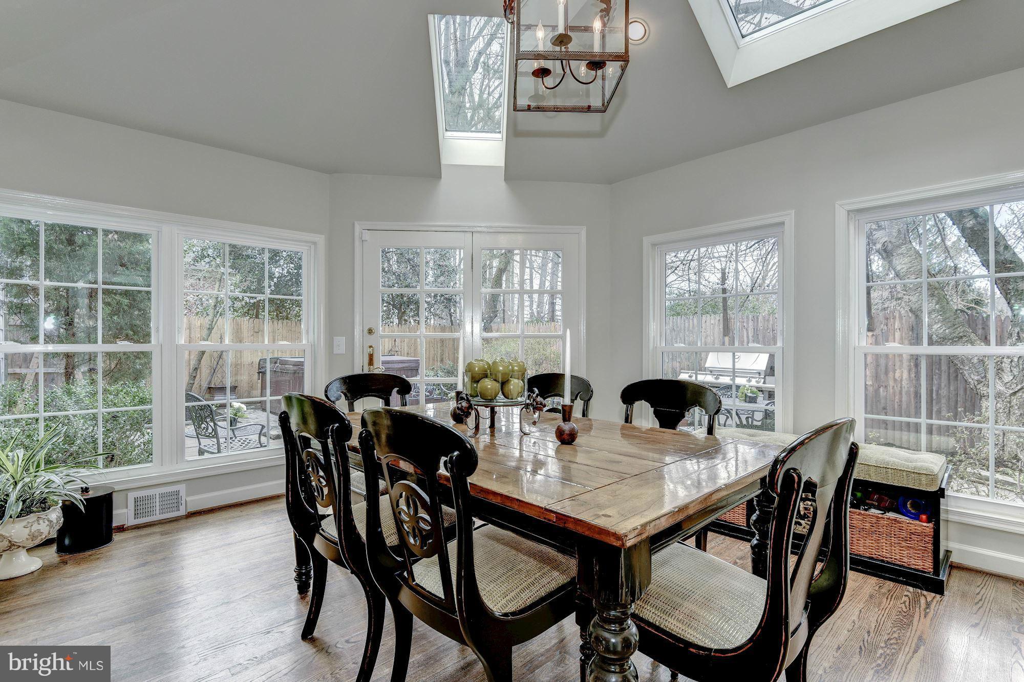 4404 Tournay Road Bethesda, MD 20816 - Photo 11 of 29 Sunroom