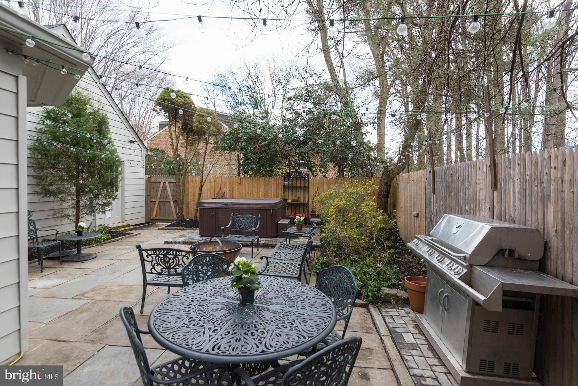 4404 Tournay Road Bethesda, MD 20816 - Photo 27 of 29 Exterior (Rear)