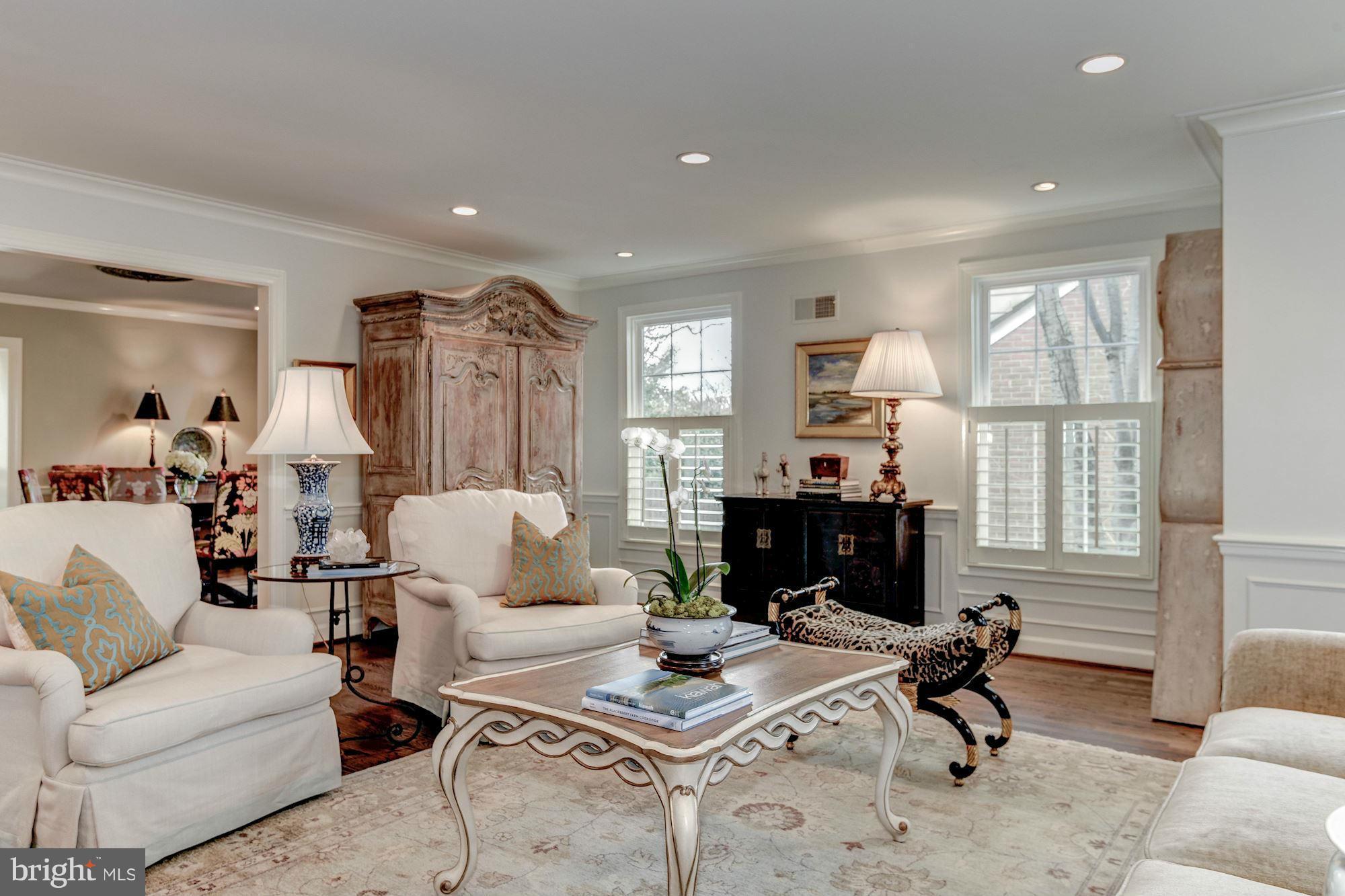 4404 Tournay Road Bethesda, MD 20816 - Photo 4 of 29 Living Room