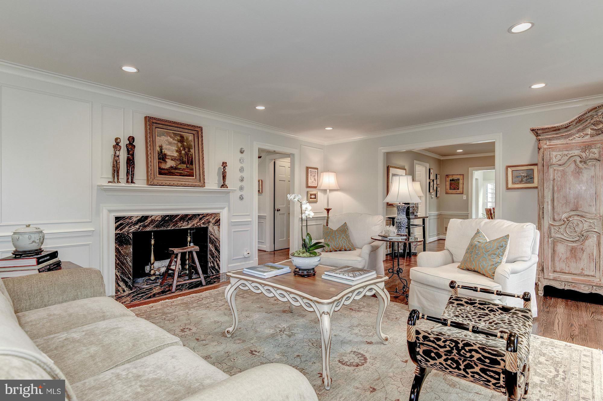 4404 Tournay Road Bethesda, MD 20816 - Photo 5 of 29 Living Room