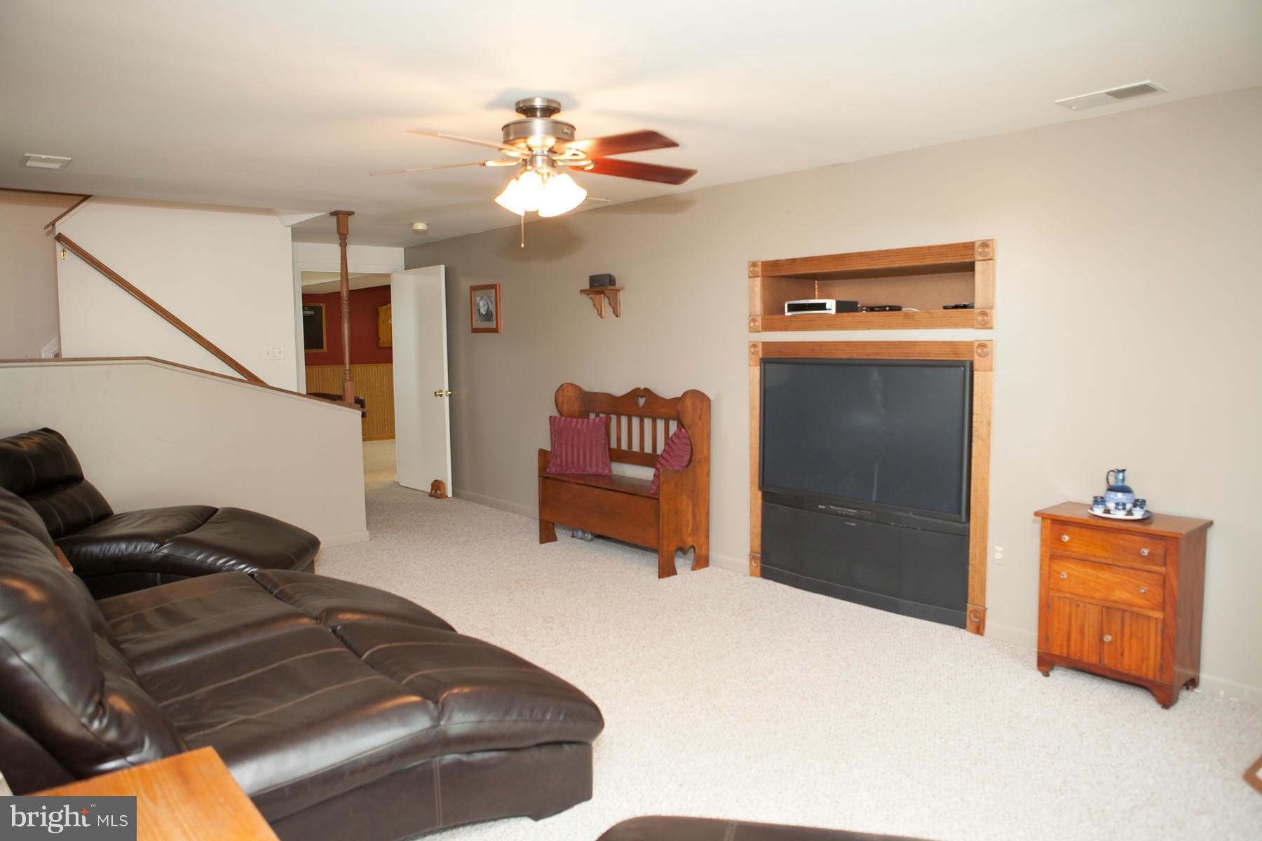 14950 Dover Road Reisterstown, MD 21136 - Photo 16 of 30 Family Room