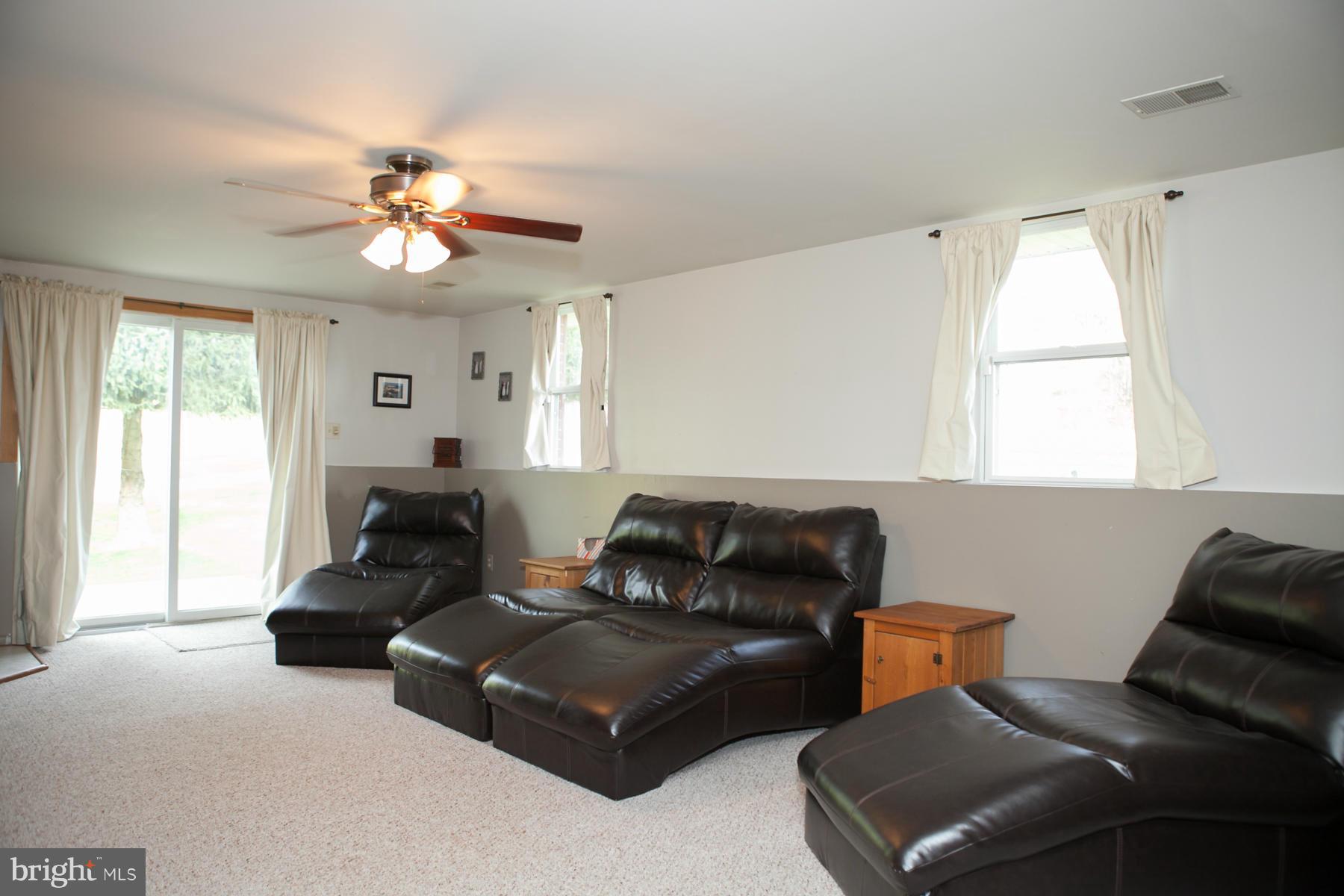14950 Dover Road Reisterstown, MD 21136 - Photo 17 of 30 Family Room