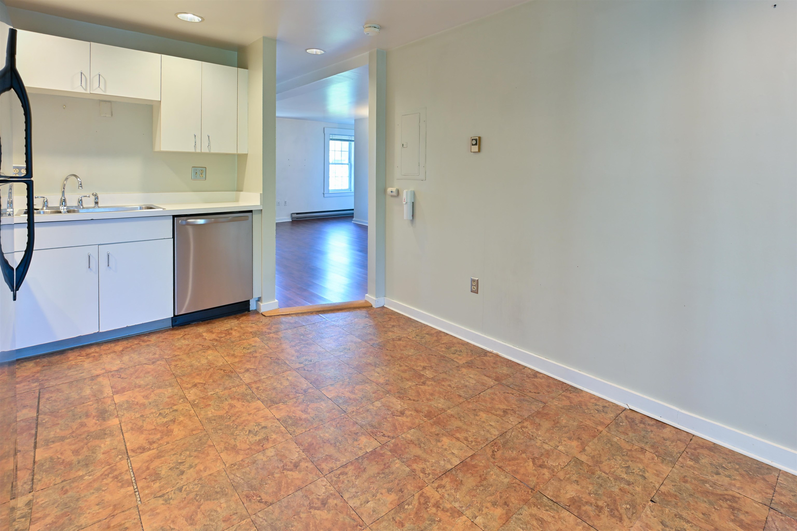 139 West Merrimack Street, Unit 3 Manchester, NH 03101 - Photo 27 of 32