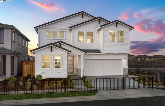 $1,062,630 | 339-339 East Bobby Gln Court, Tracy, CA 95391