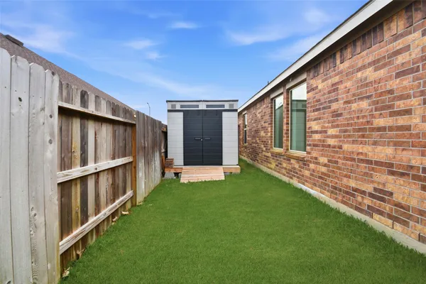 $2,400 | 5434 Still Mdw Lane, Richmond, TX 77469