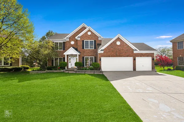 $775,000 | 2820 Fairhauser Court, Naperville, IL 60564