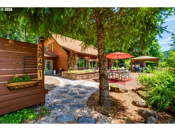 $840,000 | 38481 Cartwright Creek Road, Marcola, OR 97454